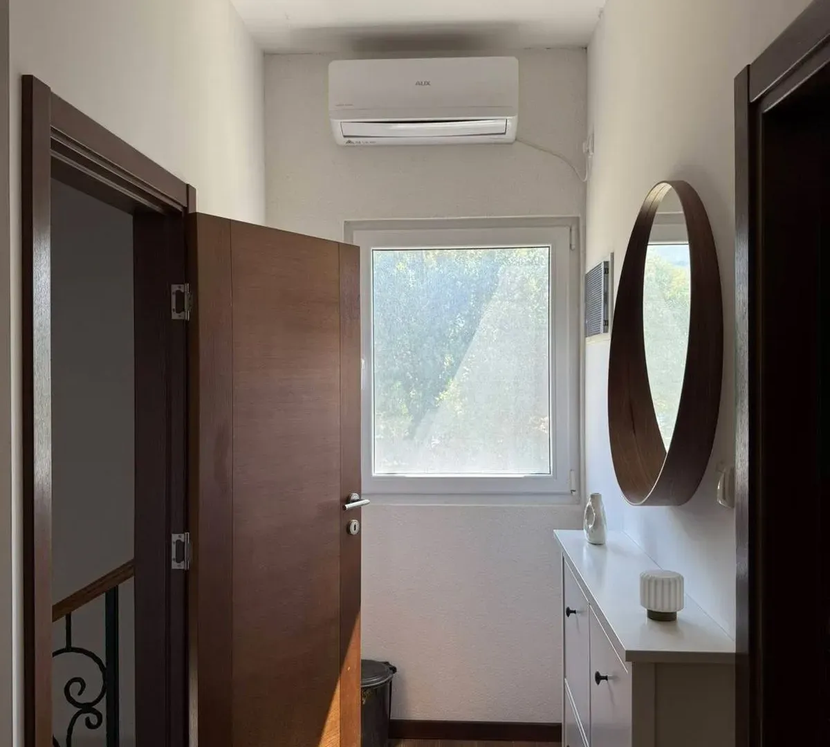Rent, one bedroom apartment, 50m², Centar, Tivat