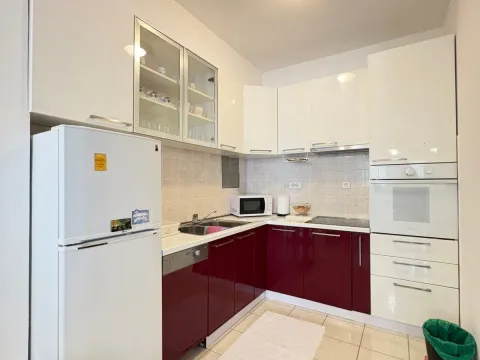 Rent, two bedroom apartment, 70m², City Kvart, Podgorica - image 4