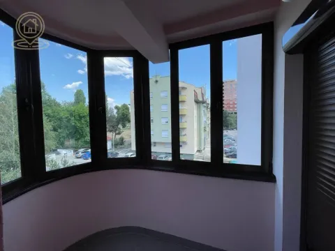 Izdavanje, četvorosoban stan, 85m², Crveni Krst, Niš - image 15