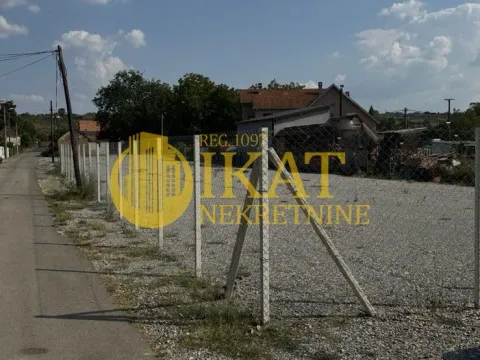 Prodaja, plac, Umka, Beograd