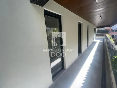 Prodaja, četvorosoban stan, 131m², Vračar Centar, Vračar Sve Podlokacije - image 3