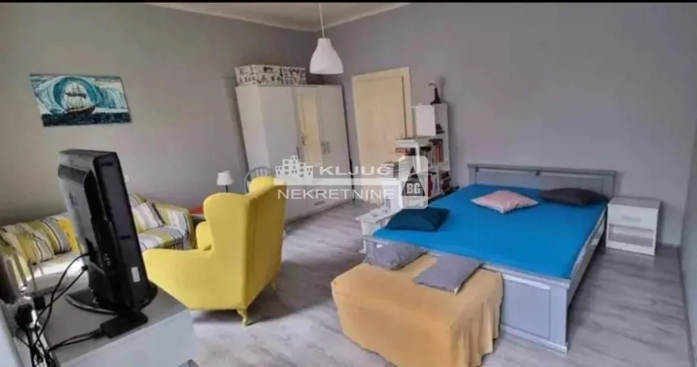 Izdavanje, jednosoban stan, 40m², Vračar Hram, Vračar Sve Podlokacije