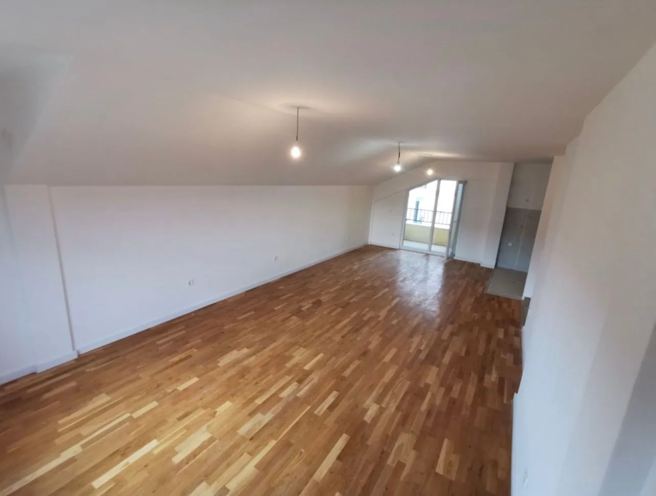 Prodaja, jednosoban stan, 68m², Ljubović, Podgorica