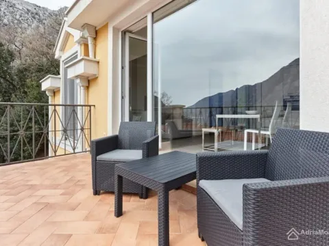 Prodaja, jednosoban stan, 63m², Orahovac, Kotor - image 6