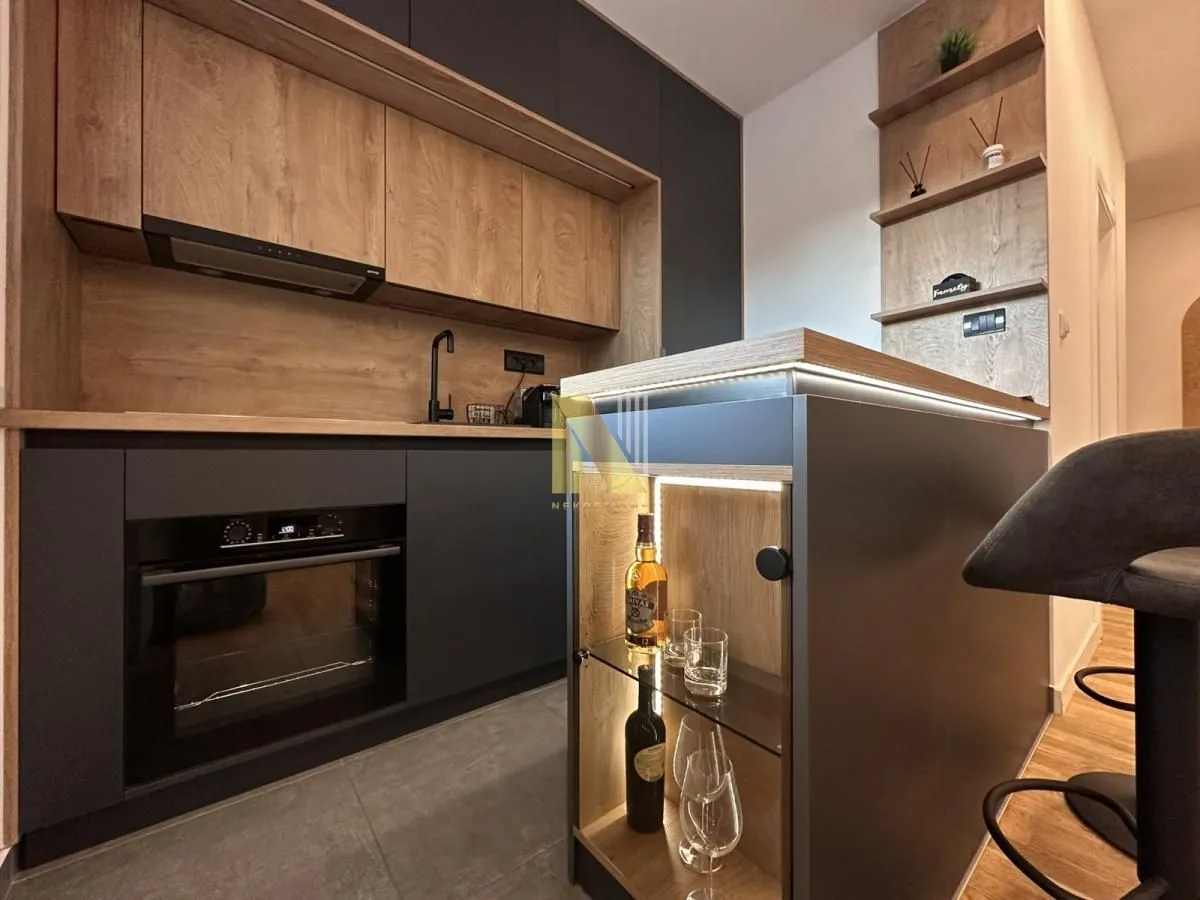 Prodaja, stan, 42m², Petrovaradin, Novi Sad