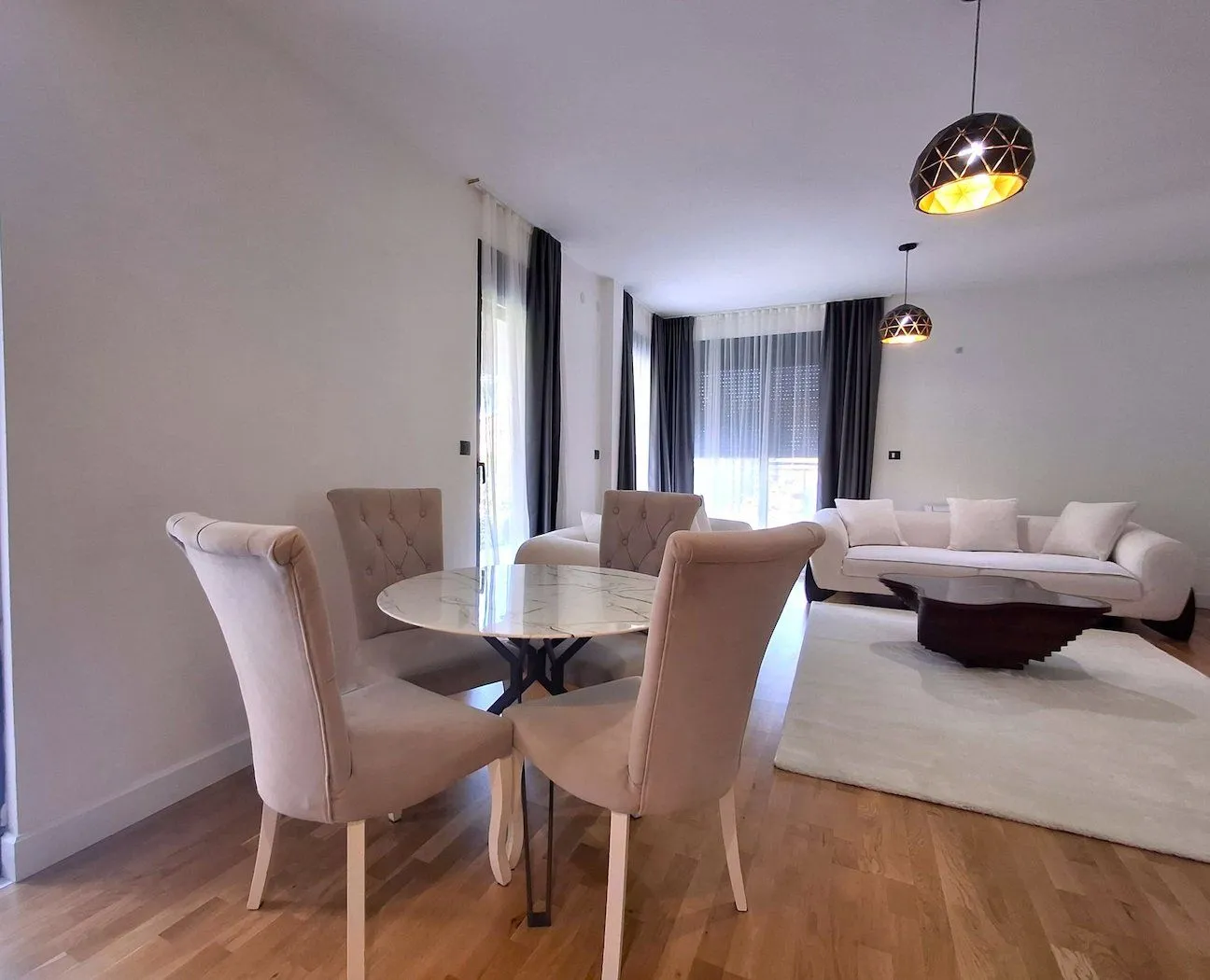 Rent, apartment, 100m², Dalmatinska ulica, Podgorica