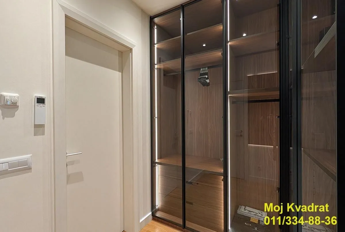 Rent, three bedroom apartment, 92m², Kalenić Pijaca, Vračar Sve Podlokacije