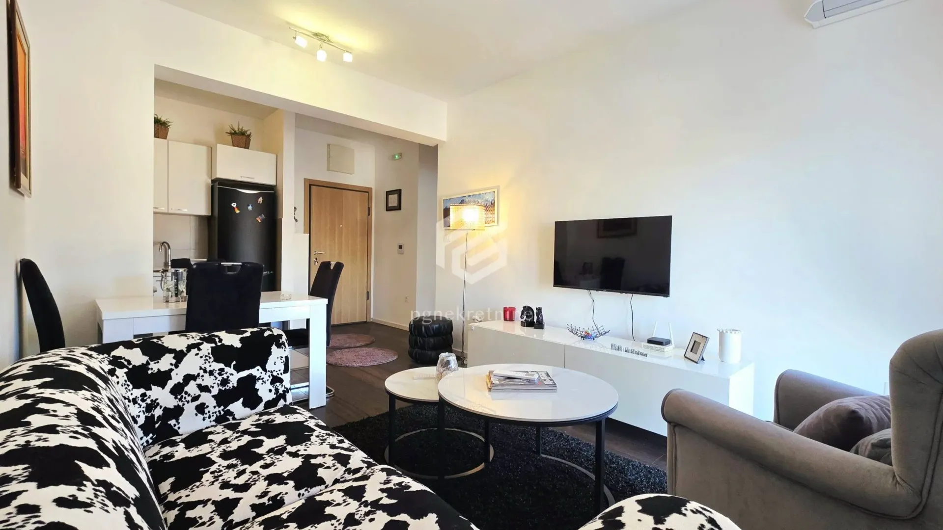 Rent, one bedroom apartment, 48m², Vezirov Most, Podgorica