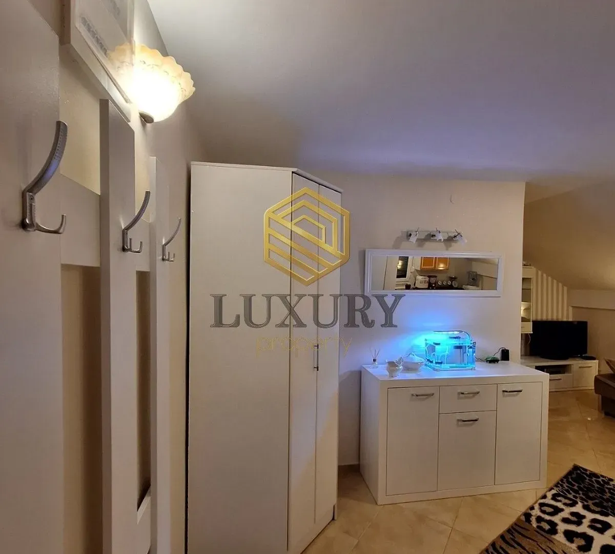 Izdavanje, jednosoban stan, 60m², Donja Gorica, Podgorica