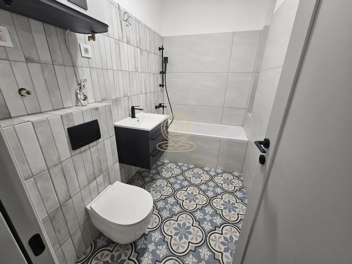Prodaja, trosoban stan, 85m², Stari grad, Novi Sad