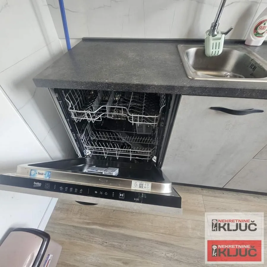 Izdavanje, dvosoban stan, 41m², Adice, Novi Sad Sve Podlokacije