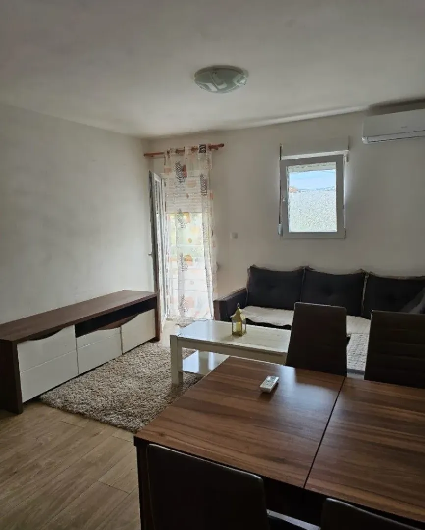 Rent, two bedroom apartment, 50m², Podgorica, Crna Gora