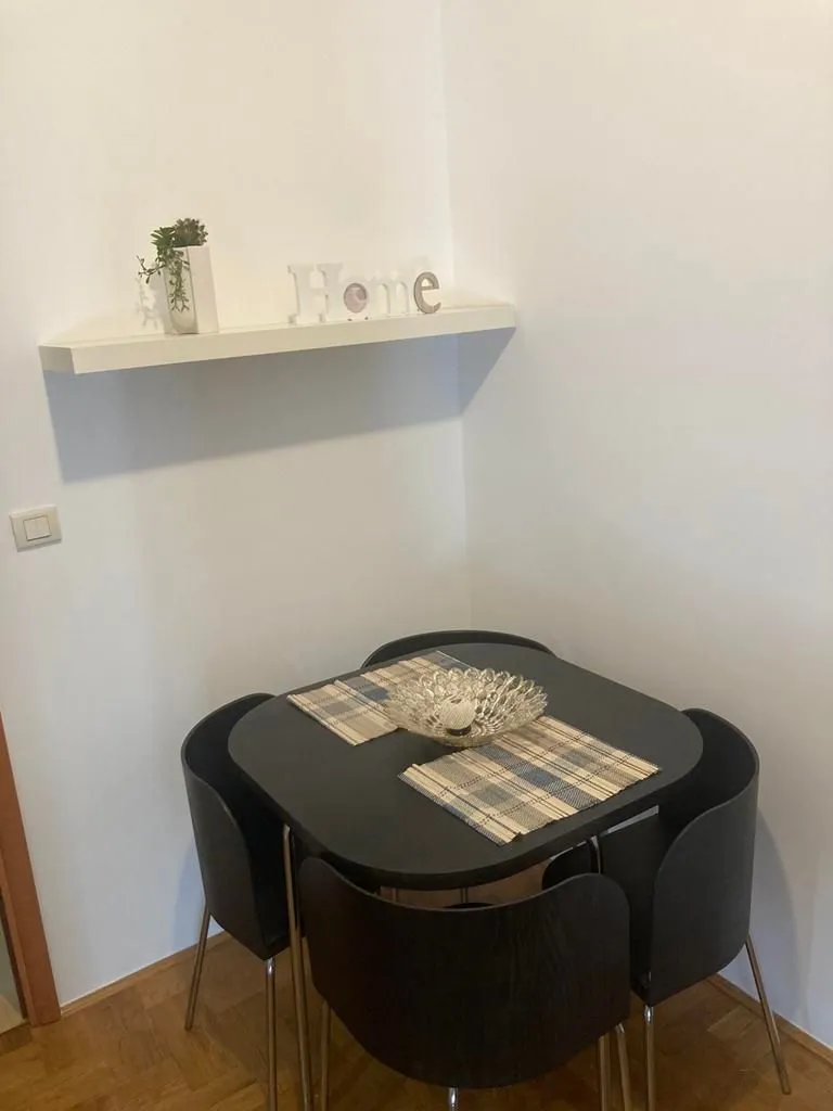 Izdavanje, garsonjera, 45m², Preko Morače, Podgorica