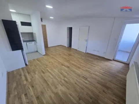 Izdavanje, poslovni prostor, 42m², Telep, Novi Sad Sve Podlokacije - image 2