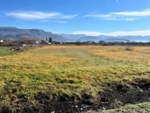 Sale, land lot, 2424m², Danilovgrad, Crna Gora