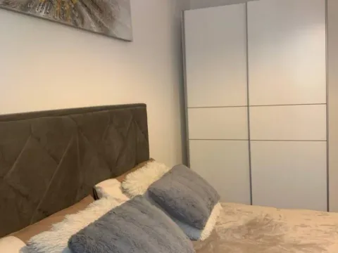 Izdavanje, jednosoban stan, 45m², Bečići, Budva - image 12