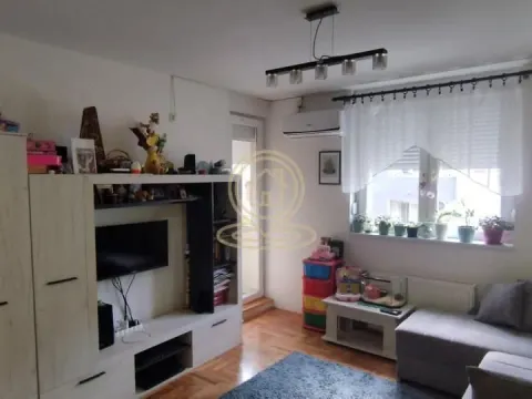 Prodaja, dvosoban stan, 39m², Petrovaradin, Novi Sad - image 1