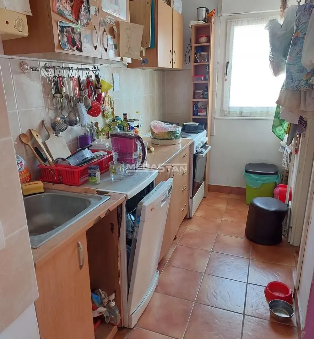 Sale, three bedroom apartment, 88m², Novi Beograd Blok 72, Novi Beograd Sve Podlokacije