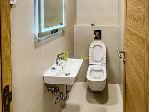 Prodaja, dvosoban stan, 69m², New City, Podgorica - image 13