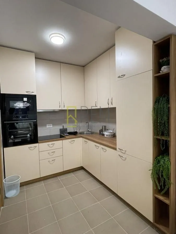 Prodaja, dvosoban stan, 67m², Budva, Crna Gora
