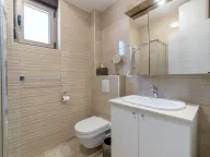 Sale, three bedroom apartment, 120m², Tivat, Crna Gora - image 14