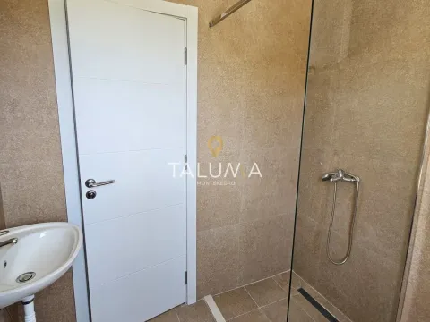 Izdavanje, dvosoban stan, 64m², Tološi, Podgorica - image 5