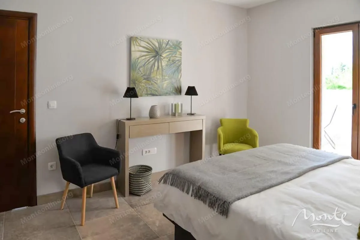 Prodaja, dvosoban stan, 110m², Donja Lastva, Tivat