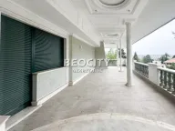 Izdavanje, kuća, 930m², Dedinje Sve Podlokacije, Beograd - image 24