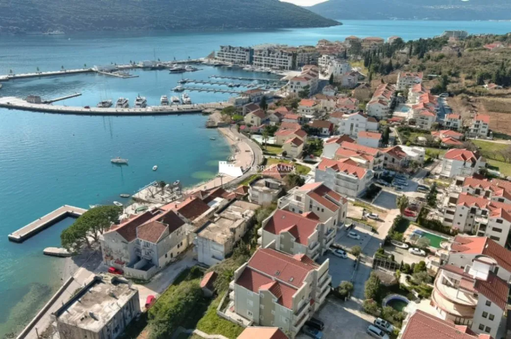 Prodaja, kuća, 330m², Đenovići, Herceg Novi