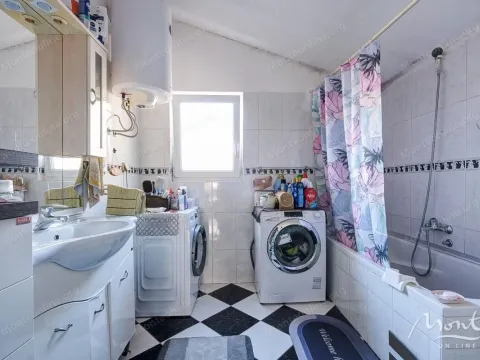 Sale, house, 219m², Dobrota, Kotor - image 26