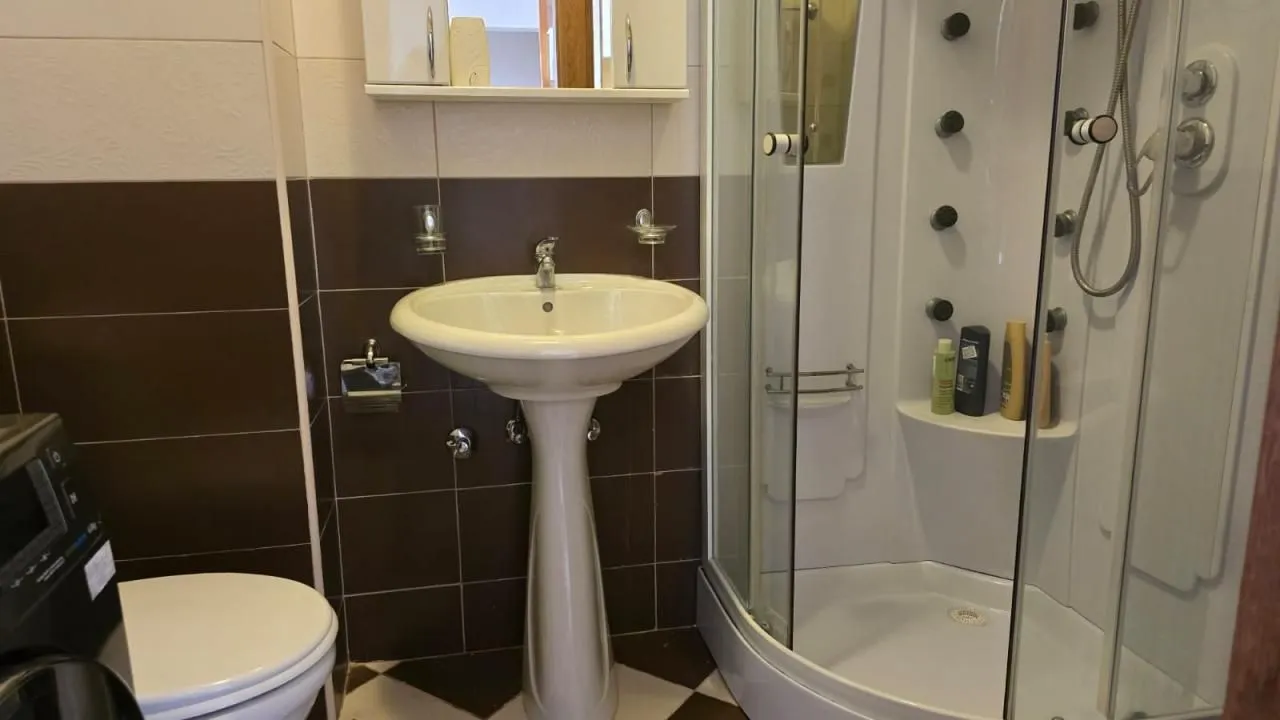 Prodaja, dvosoban stan, 74m², Petrovac, Budva