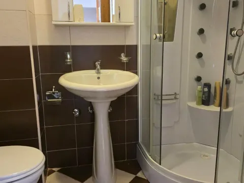 Sale, two bedroom apartment, 74m², Petrovac, Budva - image 7