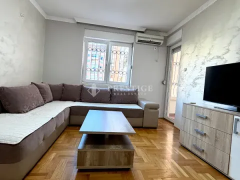 Rent, one bedroom apartment, 45m², Stari Aerodrom, Podgorica - image 1