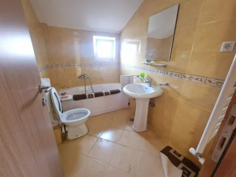 Sale, house, 240m², Danilovgrad, Crna Gora - image 15