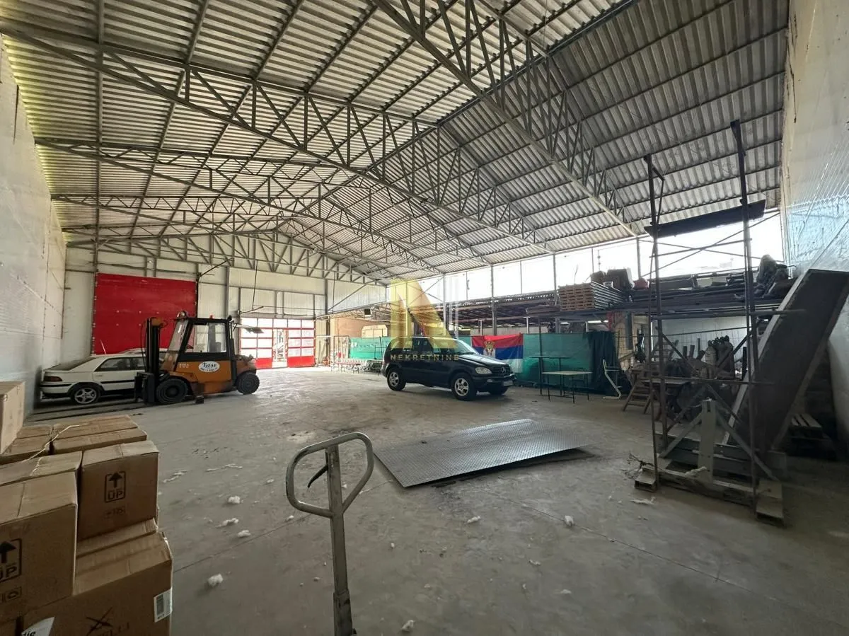 Rent, office space, 300m², Kać, Novi Sad Sve Podlokacije