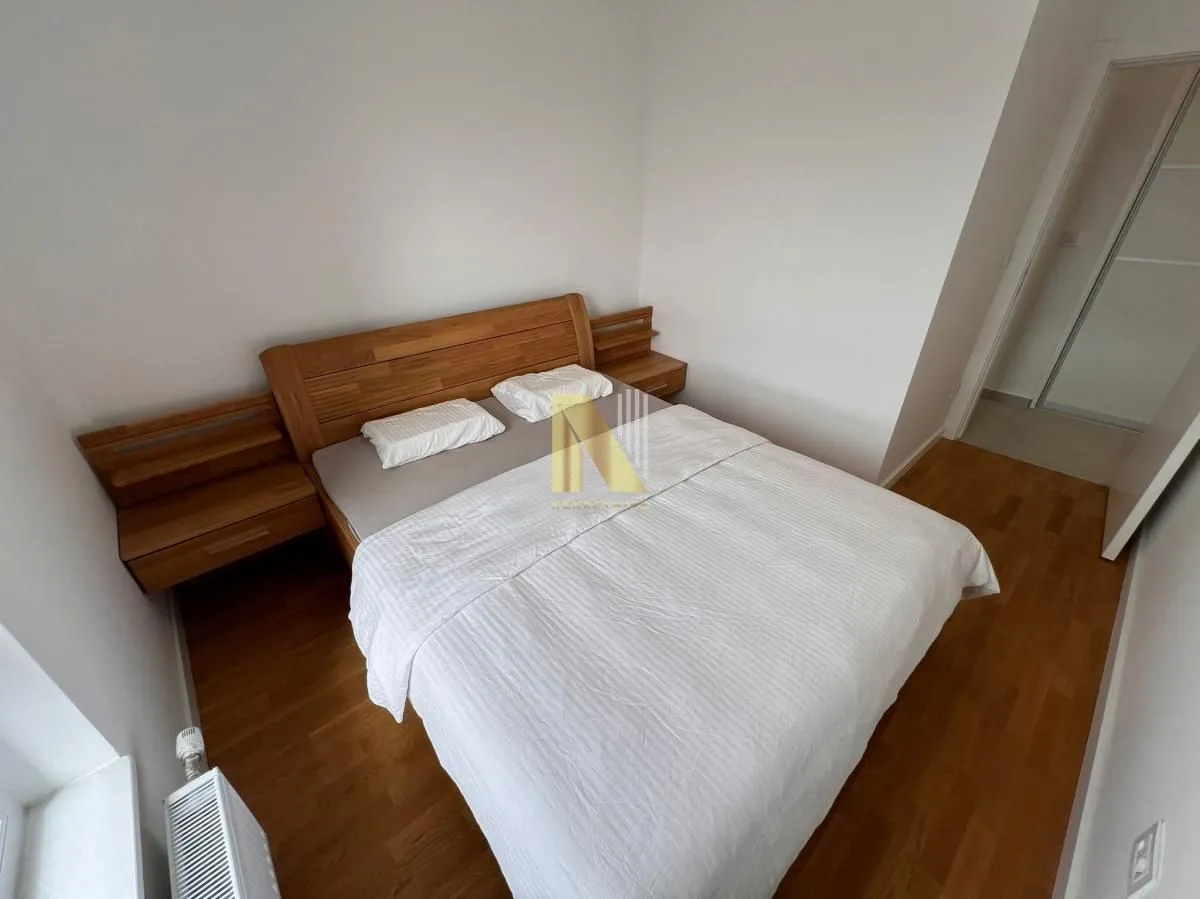 Izdavanje, dvosoban stan, 56m², Novo naselje, Novi Sad