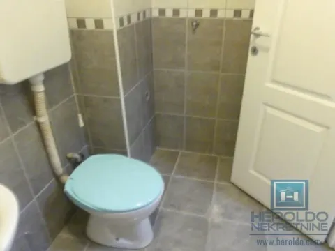 Izdavanje, dvosoban stan, 61m², Centar, Jagodina - image 21