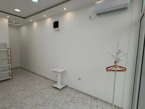 Rent, office space, 18m², Kod Big Fashion-a, Podgorica - image 4