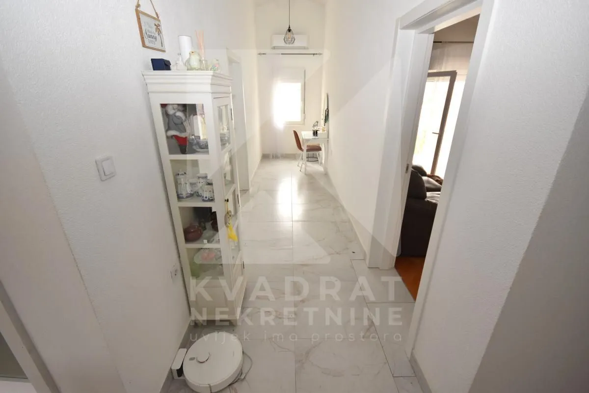 Prodaja, kuća, 180m², Nova Dalmatinska, Podgorica