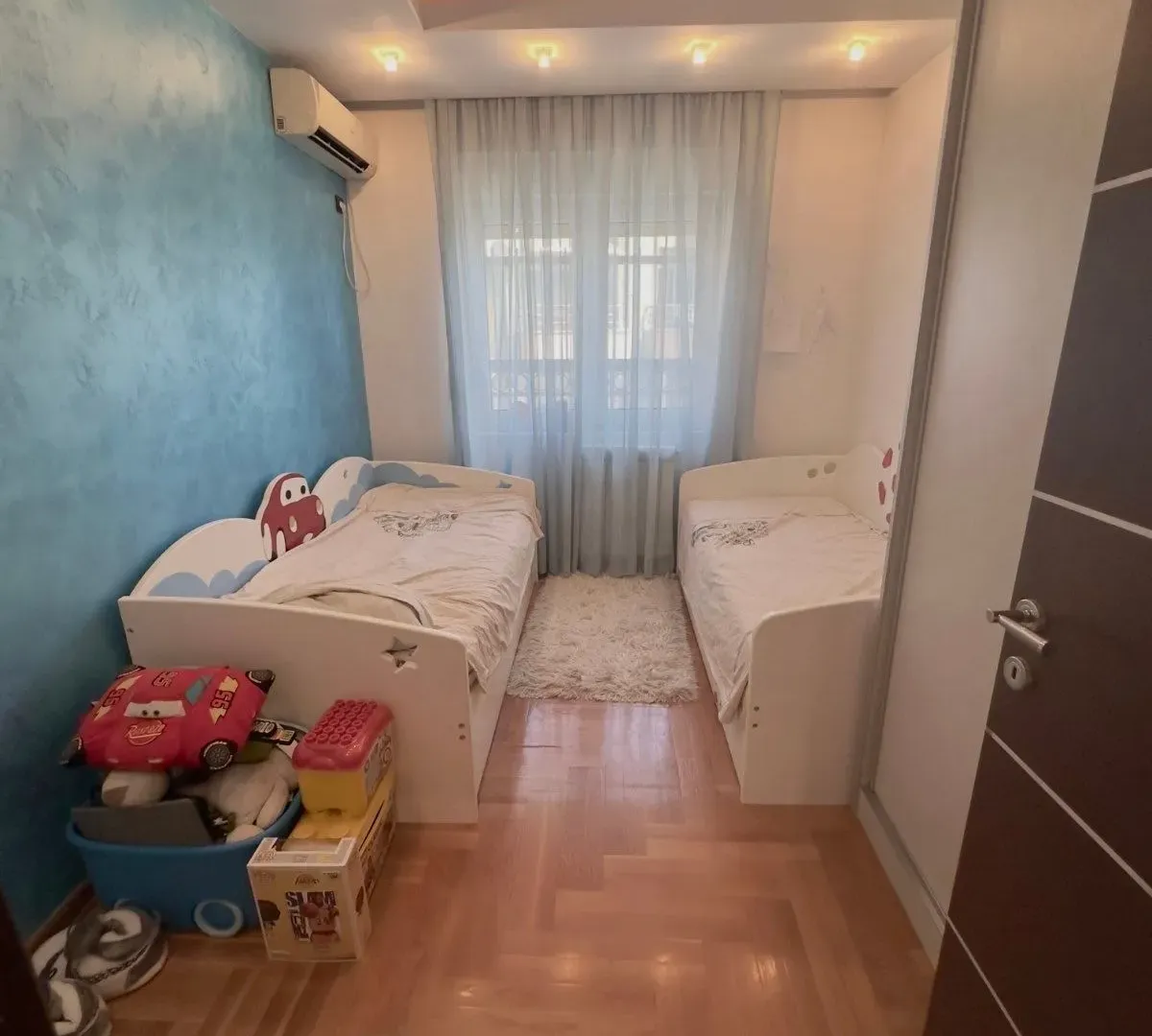Sale, four bedroom apartment, 97m², Crveni Krst, Beograd