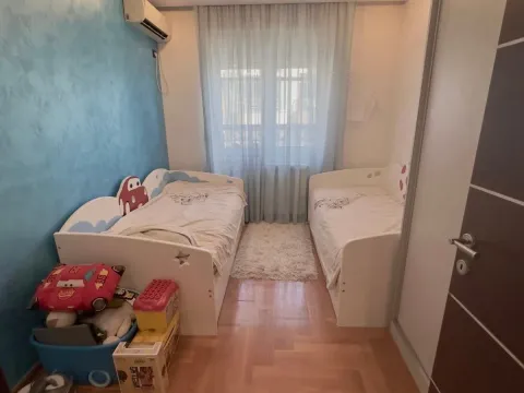 Prodaja, četvorosoban stan, 97m², Crveni Krst, Beograd - image 15