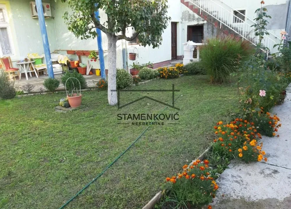 Prodaja, kuća, 300m², Temerin, Novi Sad