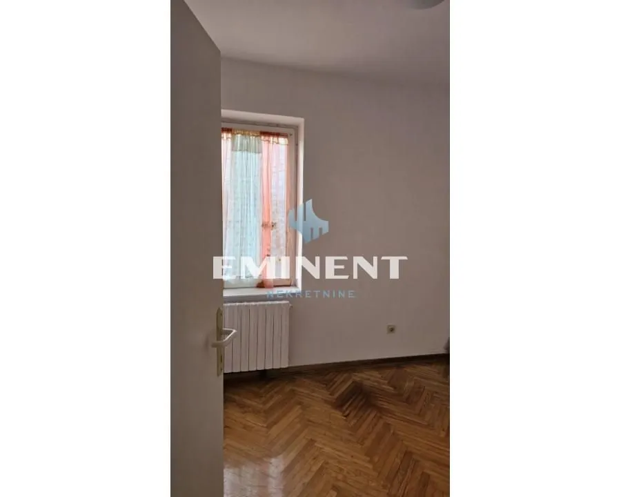 Rent, four bedroom apartment, 130m², Zemun Sve Podlokacije, Beograd