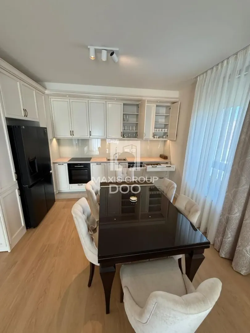 Sale, three bedroom apartment, 87m², Savski Venac, Beograd