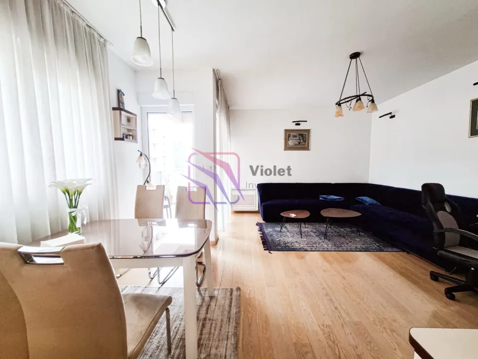Izdavanje, dvosoban stan, 72m², City Kvart, Podgorica