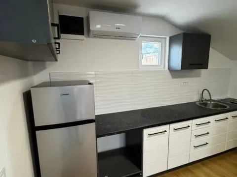 Izdavanje, trosoban stan, 55m², Voždovac Sve Podlokacije, Beograd - image 4