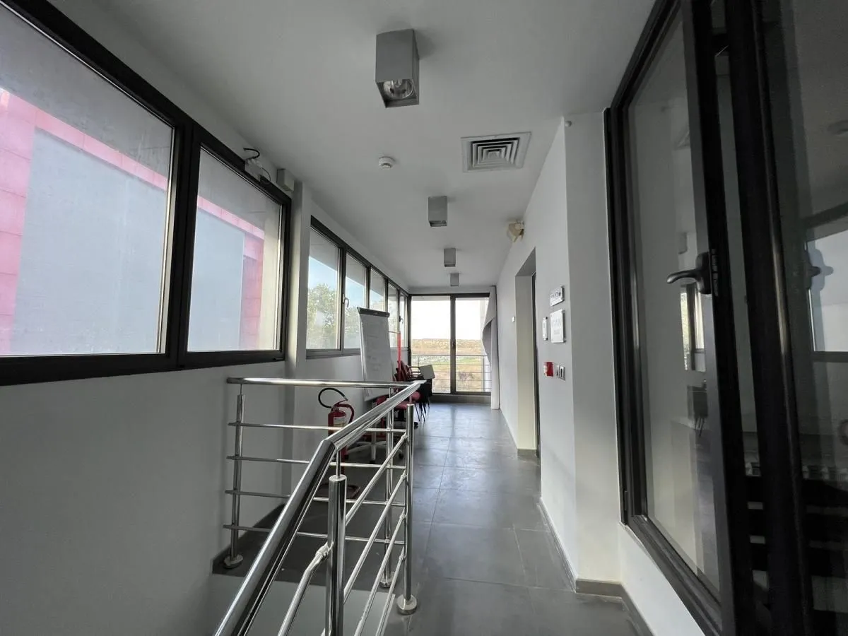 Rent, office space, 300m², Zemun Sve Podlokacije, Beograd