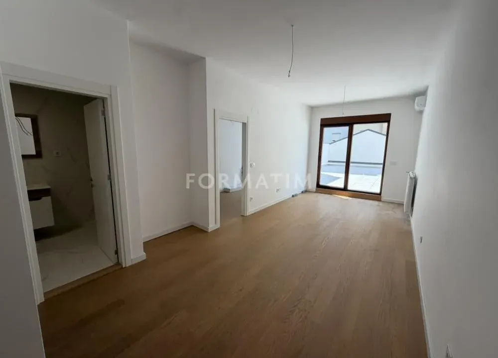 Rent, two bedroom apartment, 55m², Đeram Pijaca, Beograd