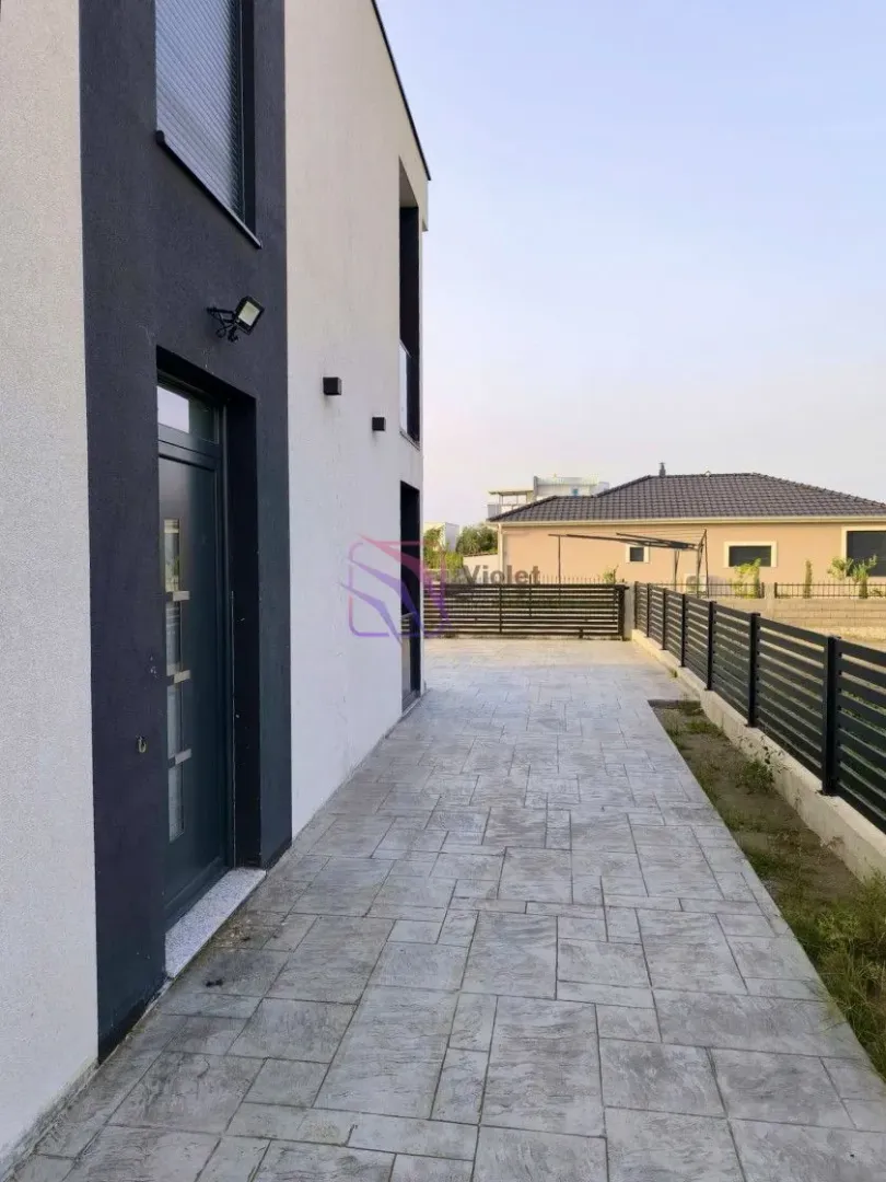 Prodaja, kuća, 170m², Ada Bojana, Ulcinj