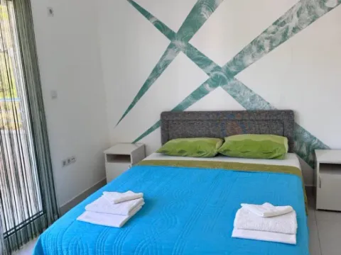 Izdavanje, dvosoban stan, 66m², Bečići, Budva - image 2